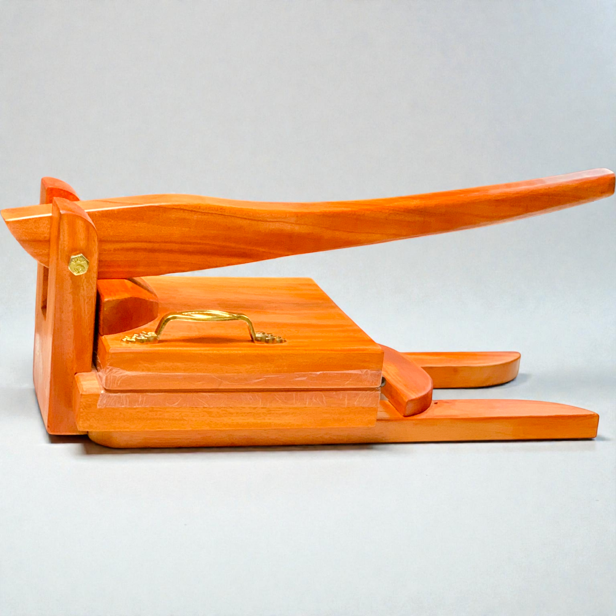 ফ্যামেলি সাইজ কাঠের রুটি মেকার (Wooden Roti Maker)